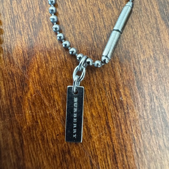 BURBERRY iconic London cologne bottle necklace - Picture 5 of 5